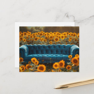 Alte blaue Couch in Sonnenblumen Postkarte