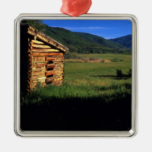 Alte Blockhütte nahe Park City, Utah. (P.R.) Silbernes Ornament