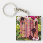 Alte Bücher & Burgund Blooms Schlüsselanhänger (Vorderseite)