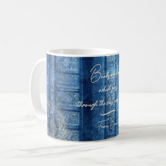 Alte Bücher - goldene Ornamente - blau | Kaffeetasse