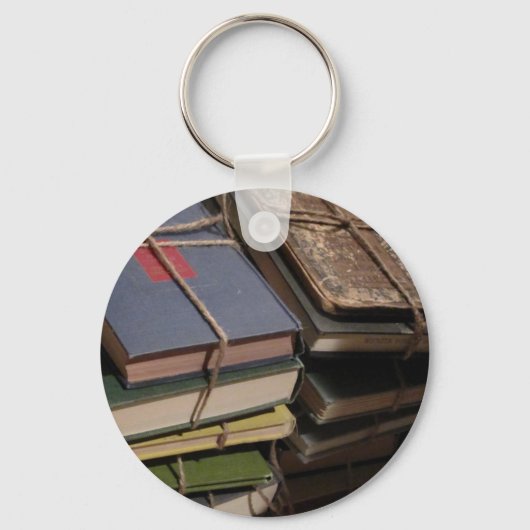 Alte Bücherstapel Schlüsselanhänger (Vorderseite)