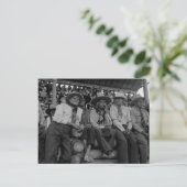 Alte Cowboys im Vintagen Foto von Rodeo Postkarte (Stehend Vorderseite)