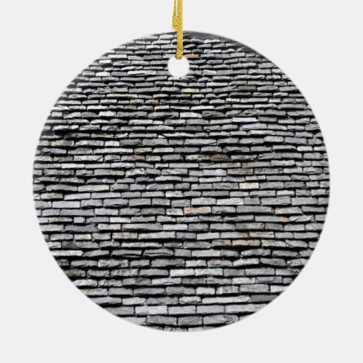 Alte Dach-Spitze mit Kamin Keramikornament (Hinten)