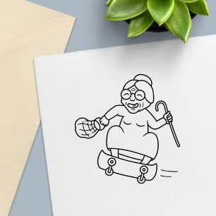 Alte Dame mit einem Cane auf einem Skateboard Permastempel