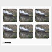 Alte Dampfbahn auf Glenfinnan Viadukt Quadratischer Aufkleber (Blatt)