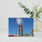 alte Dampfpfeife mit weißem Dampfstrahl Postkarte (Stehend Vorderseite)