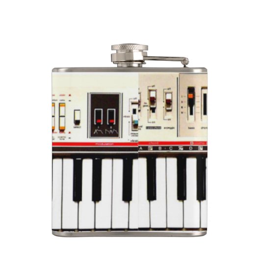 Alte elektrische Tastatur Flachmann (Rückseite)