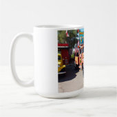 Alte Fahrzeuge in Seligman, Route 66 Kaffeetasse (Links)