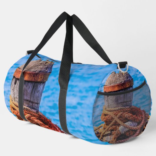 Alte Festungsbollard Duffle Bag (Rechte Ecke)