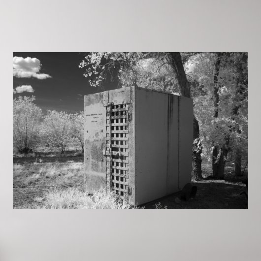 Alte Gefängniszelle Poster (Vorne)