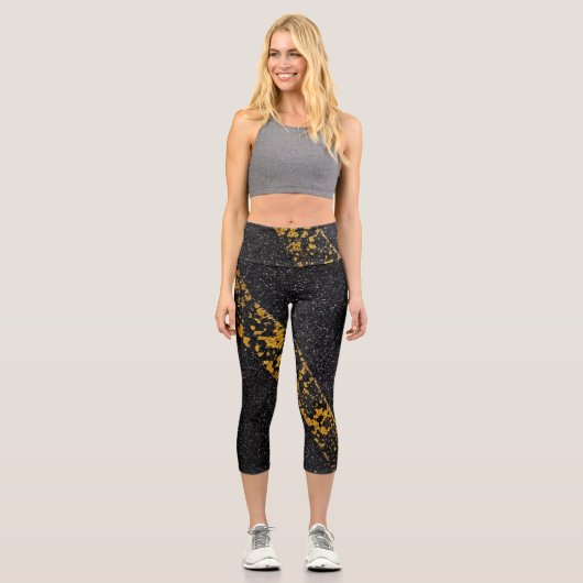 Alte gelbe Linie auf Asphaltstraße Capri Leggings (Vorderseite)