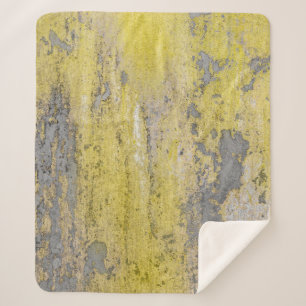 Alte graue Betonwand mit schälender gelber Farbe. Sherpadecke