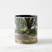 Alte grüne Traktorkaffee-Tasse Zweifarbige Tasse (Mittel)