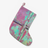 Alte grüne Wand mit Roststruktur. Grunge Kleiner Weihnachtsstrumpf (Vorderansicht (hängend))