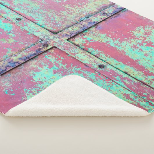 Alte grüne Wand mit Roststruktur. Grunge Sherpadecke (3/4)