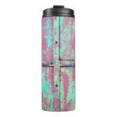 Alte grüne Wand mit Roststruktur. Grunge Thermosbecher (Vorderseite)