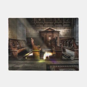 Alte Holzkirchenbank mit Kneeler Fußmatte