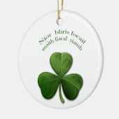 Alte irische Redewendungen über irische Entwurfspr Keramikornament (Links)