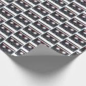Alte Kassette mit glücklichem Geburtstagstext Geschenkpapier (Ecke)