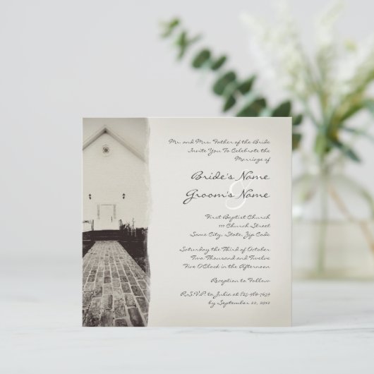 Alte Kirche Vintage Hochzeit Einladung (Stehend Vorderseite)