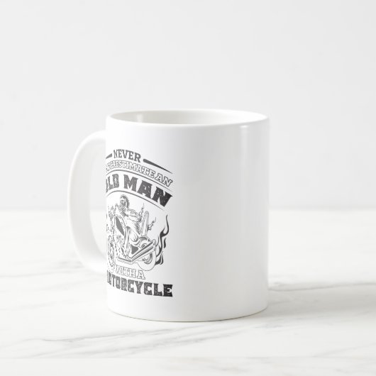 Alte Leidenschaft für Motorräder, Funny Kaffeetasse (Vorderseite Links)