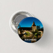Alte mittelalterliche Brücke in Nürnberg Button (Vorne & Hinten)