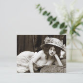 Alte Postkarte - Hübsches Mädchen (Stehend Vorderseite)