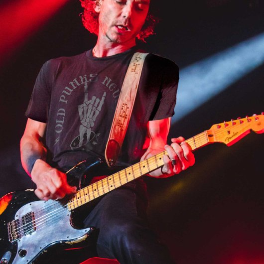 Alte Punks Die nie Skeleton Rock auf gotisch T-Shirt