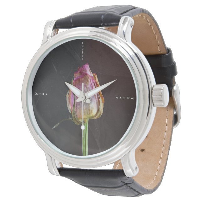 Alte Rose auf Schiefer Armbanduhr (Schrägansicht)