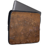 Alte Rostige Laptopschutzhülle (Vorne Rechts)