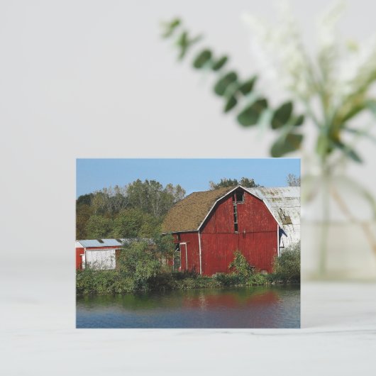 Alte rote Scheune Postkarte (Stehend Vorderseite)