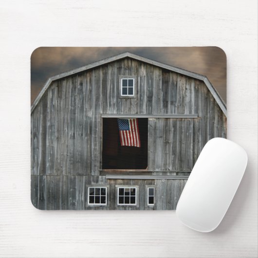 alte Scheune mit amerikanischer Flagge Mousepad (Mit Mouse)