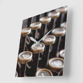 Alte Schreibmaschine befestigt quadratische Quadratische Wanduhr (Winkel)