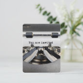 Alte Schreibmaschine Geburtstagspartei Einladung (Stehend Vorderseite)