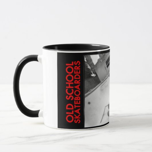ALTE SCHULE-SKATEBOARDER - SO ROLLTEN WIR. TASSE (Links)
