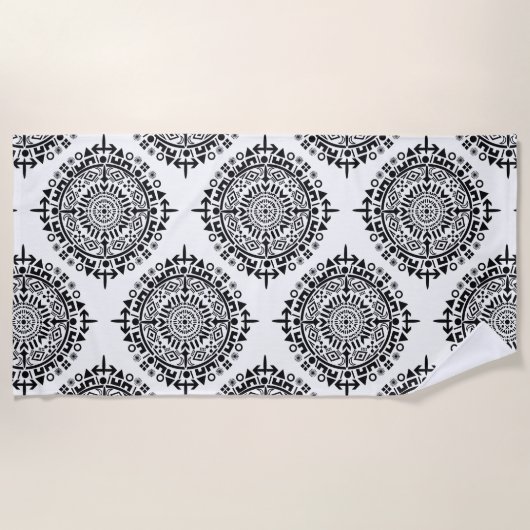 Alte Sonne mit Symbolen Schwarz-weiß Strandtuch (Vorderseite)