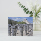Alte Steinsäulen in Chichen Itza. Zentrale Postkarte (Stehend Vorderseite)