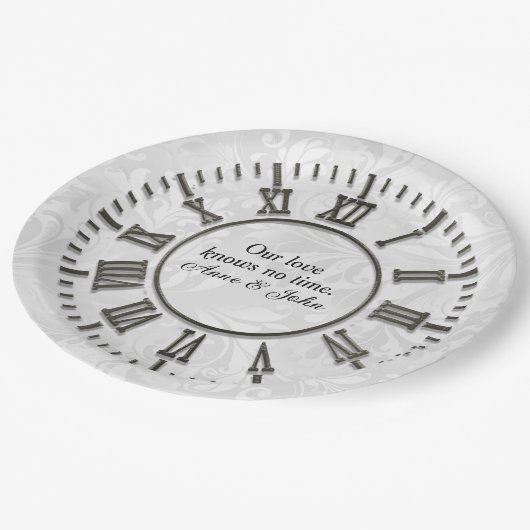 Alte Uhr ohne Hände Damasensatin Pappteller (Schrägansicht)