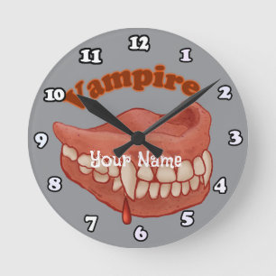 Alte Vampirzähne Runde Wanduhr
