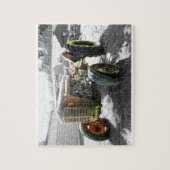 Alte Vintage Traktorbauernhofmaschinerie Puzzle (Vertikal)