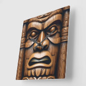 Alte Wächter: Tiki Holzkunst Quadratische Wanduhr (Winkel)