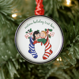 Alte Weihnachtsstrümpfe mit süßen Kindern Ornament Aus Metall