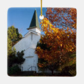 Alte weiße Kirche im Herbst Keramikornament (Rückseite)