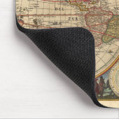 Alte Weltkarte von Nicolaas Visscher Mousepad (Ecke)