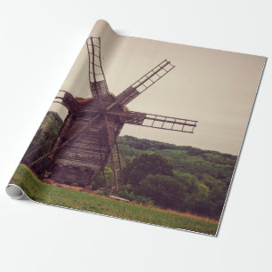 Alte Windmühle. Herbstlandschaft. ukrainische Arch Geschenkpapier