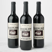 Alte Zeitung Baby Reveal Schwangerschaft Ankündigu Weinetikett (Flaschen)