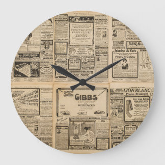 Alte Zeitung: Vintager Hintergrund. Große Wanduhr