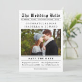 Alte Zeitungsstil-Hochzeit Save the Date QR-Code (Stehend Vorderseite)