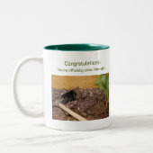Älter als Dirt Zweifarbige Tasse (Links)