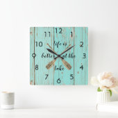 Alter blauer Zaun besser am Oarsee Quadratische Wanduhr (Zuhause)